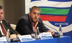 На информационната среща от кампанията в Пловдив бяха обсъдени ключови теми от процесите по въвеждане на еврото, готовността на информационните системи и предпазването на граждани от измами