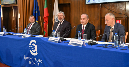 В Русе обществеността и бизнесът се запознаха с процесите по приемането на еврото като национална валута