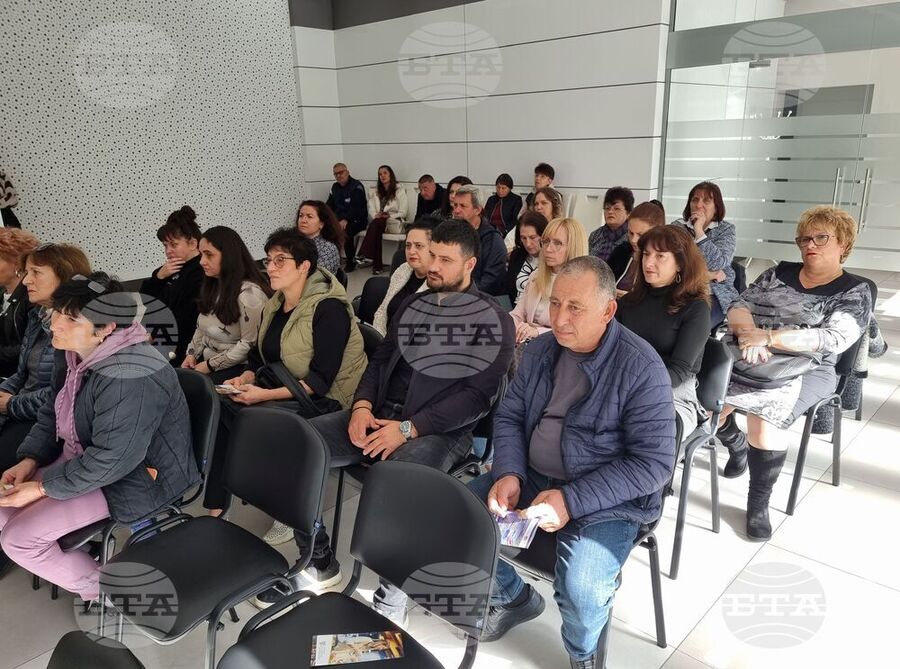 БТА: Необоснованото покачване на цените и притесненията на ресторантьори и търговци бяха обсъдени на информационни срещи за еврото в пет български града