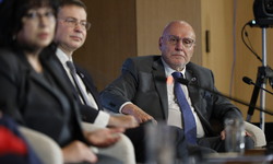 „България на прага на еврозоната“: България и еврозоната – кръгла маса на високо равнище