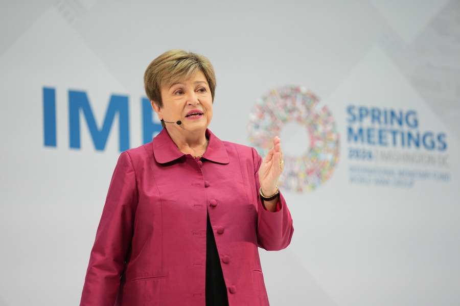 Кристалина Георгиева поздрави България за плавното въвеждане на еврото и оцени положително предприетите антикризисни мерки в интервю за БТА