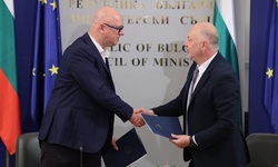 Премиерът Росен Желязков подписа меморандуми за сътрудничество с работодателски, синдикални, браншови организации и асоциации във връзка с въвеждането на единната европейска валута в България